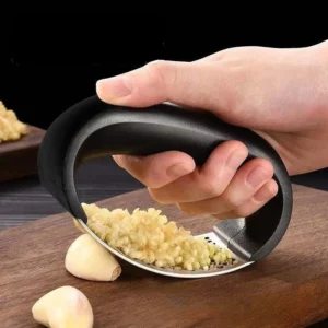 Crush Garlic Effortlessly: Fabify Garlic Press!