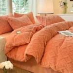 Cloud Nine Comfort: Milk Fleece Quilt Set